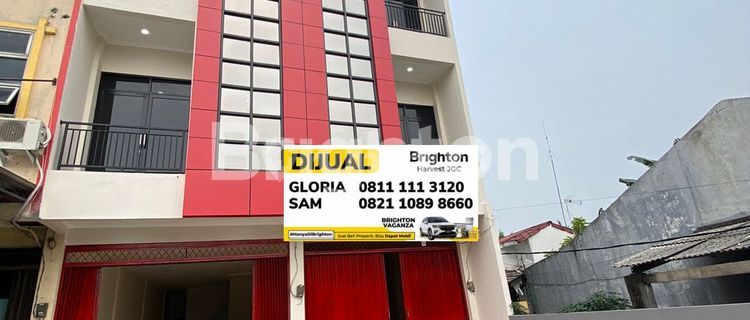 3.5-Story Shop House on Jatiasih Main Road, Bekasi 1