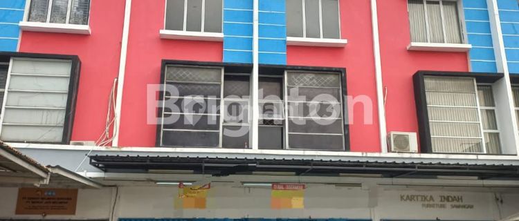 RUKO 3 1/2 STRATEGIS DI  SAWANGAN DEPOK 1