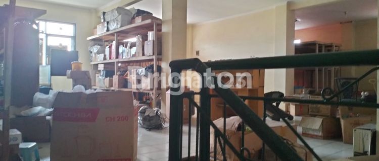 RUKO 3 LANTAI DI DEPOK 2 TIMUR 1