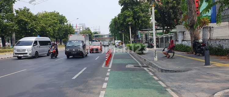 Cepat !! Gedung Kantor , Senen - Jakarta Pusat 1