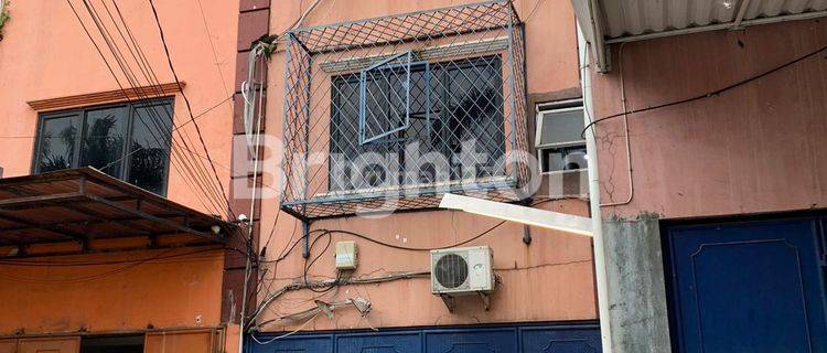 Ruko Plus 15 Kamar Kos Kosan 1