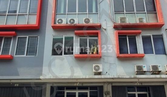 City Square Shop House, 3 floors ready to occupy in Kalideres, West Jakarta 1