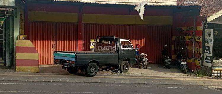 Ruang Usaha Kawasan Bisnis Di Jalan Bantul 1