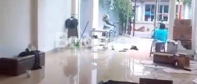 TWO-STORY SHOPHOUSE IN A HIGHLY STRATEGIC LOCATION IN SOUTH JAKARTA 1