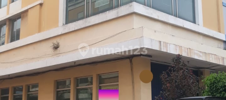 Ruko Di Cempaka Mas 1