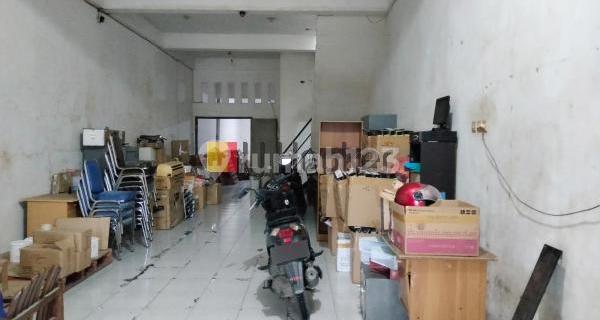 Shop house in Ketileng 1