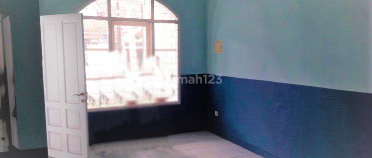 RUANG USAHA DI LOKASI STRATEGIS JALAN KABUPATEN 1