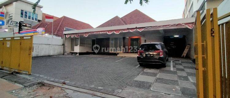 Tempat usaha Raya Darmo, AREA KOMERSIAL PUSAT KOTA 1