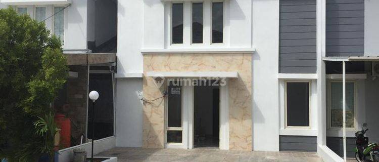 Rumah Mewah 2 Lantai dalam Cluster Mewah di Metro Tanjung Bunga 1