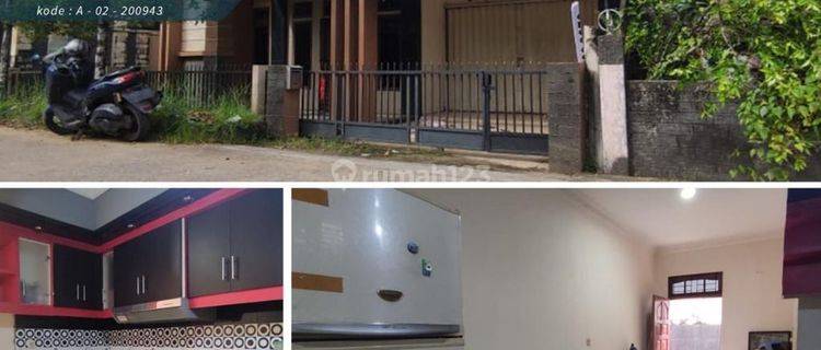 Dijual rumah bagus terawat jalan Yam Sabran Pontianak 1