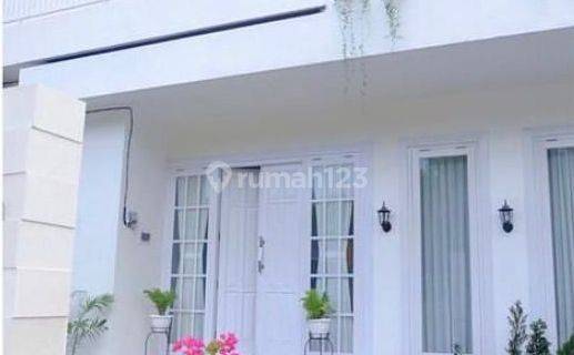 Di Jual Rumah semi Villa 1