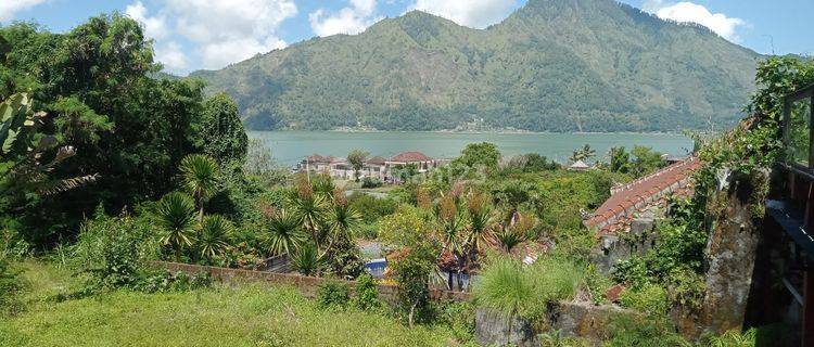 Villa pull view danau dan gunung 1