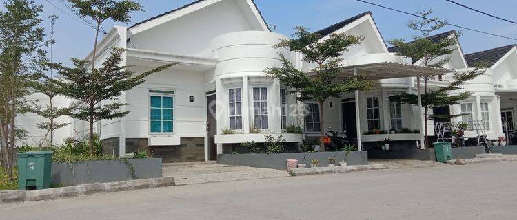 Rumah Bagus Perumahan Besar Bojongsoang Dekat Summarecon Bandung 1