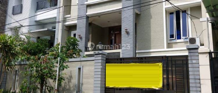 Rumah siap huni Full Furnish Luas 10x20 200m2 Type 6KT di Cengkir Barat Kelapa Gading Jakarta Utara 1