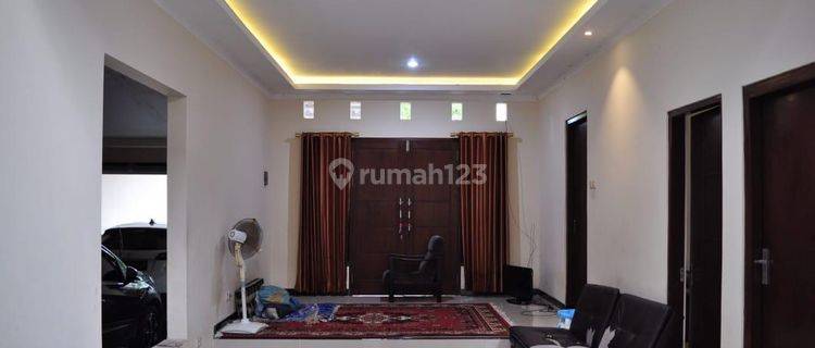 Rumah Lux minimalis 2lt nego BU!  termurah dekat hotel dan jalan besar area panjang jiwo tenggilis Jemursari surabaya 1