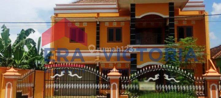 Paling murah Dijual rumah cantik. Raya Kediri - Mojo Dengan 7 Kamar Tidur, Dekat Pasar Mondo 1