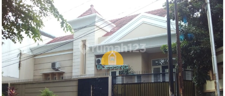 Disewakan rumah di taman Maluku  1