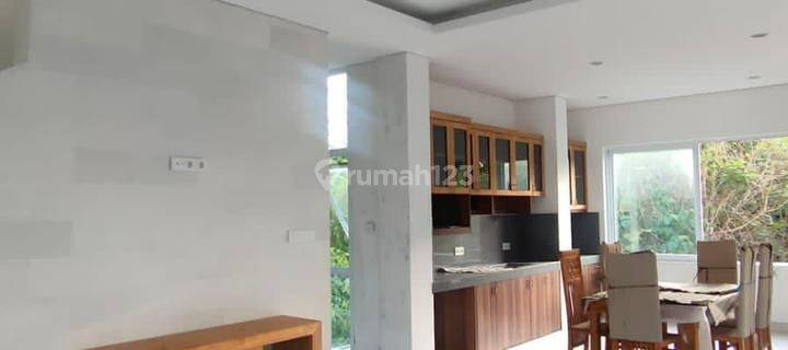 Rumah Semi Villa di Gatsu Barat Denpasar 1