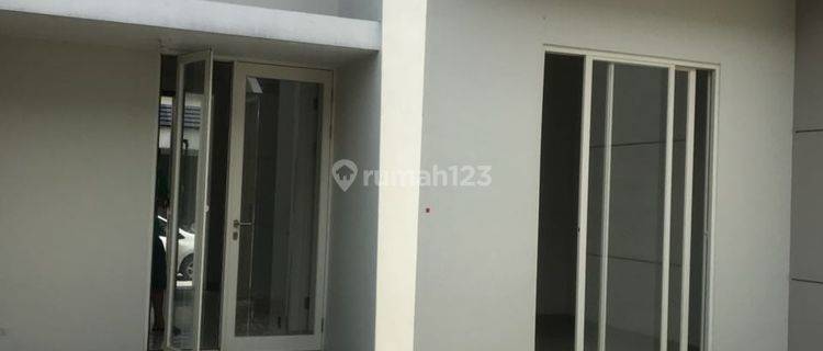 Rumah 2 lantai Dijual di Grand Harvest, Surabaya 1