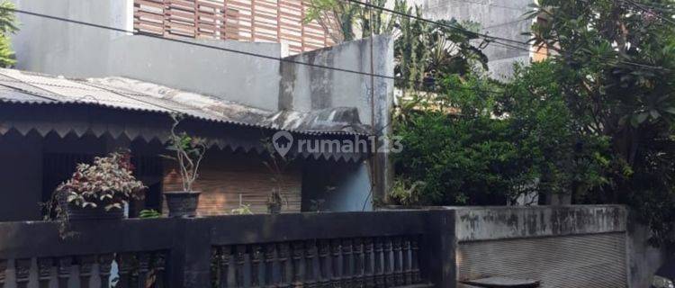  Jual Rumah Model Lama Siap Huni di Joglo, Jakarta Barat  1