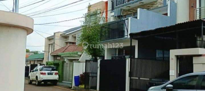 Dijual Rumah Lux 4 Lantai Dekat Sudirman Jakarta 1