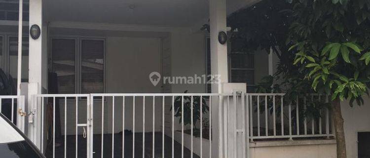 Rumah Teduh 5 Menit dari Pintu Tol 1