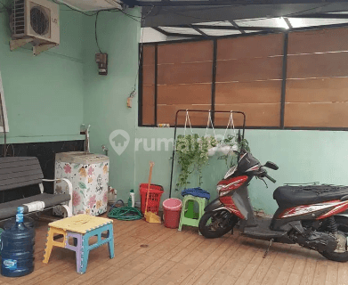 Rumah Strategis Di Graha Raya Bintaro Tangerang Selatan 1