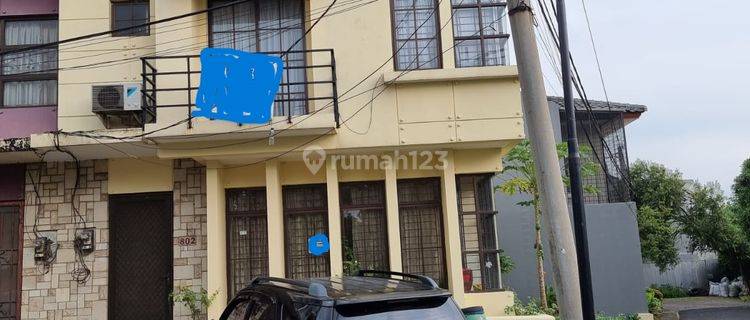 Rumah Townhouse 2 Lantai di Lippo Karawaci Dijual Cepat 1