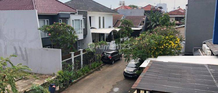 Jual rumah taman kebon jeruk intercon 1