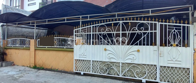 Rumah Tua Taman Ratu 10x18 Row Jalan Lebar 1