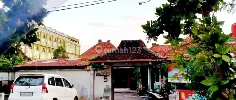 Rumah induk plus kos luas laweyan solo kota 1