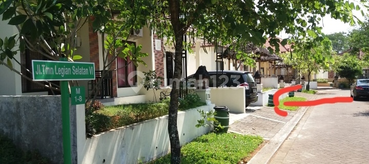 Affordable Bali Terrace House in Semarang Near BSB 1