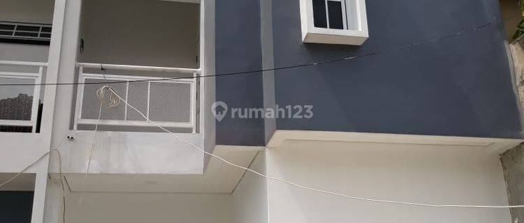  Rumah 2 Lantai Di Komplek Peruri Dekat Halte Puri Beta Ciledug 1