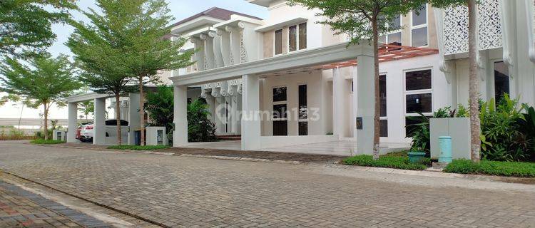 Rumah mewah semi Villa Dekat Dengan negara Singapura  1