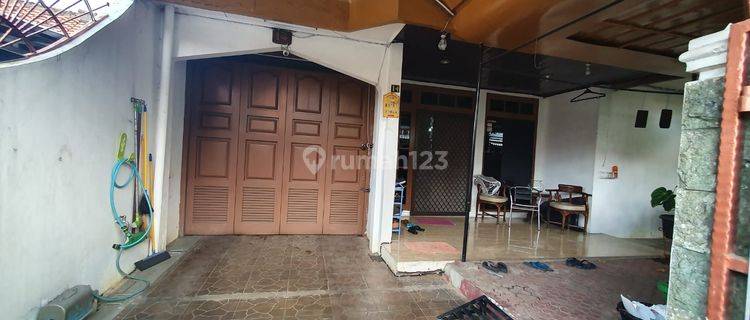 Rumah Semi Furnished Di Tangerang Kota Dekat Alun-Alun Tangerang 1