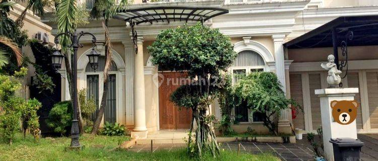 Rumah 2lantai siap huni hadap utara dekat sport club, lingkunga aman nyaman  1