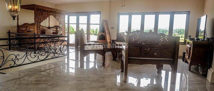 Dijual villa dengan perpaduan clasic dan modern di ubud 1