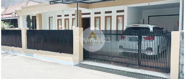 Dijual cepat rumah hrga di bawah NJOP di Kopo elok Bandung 1