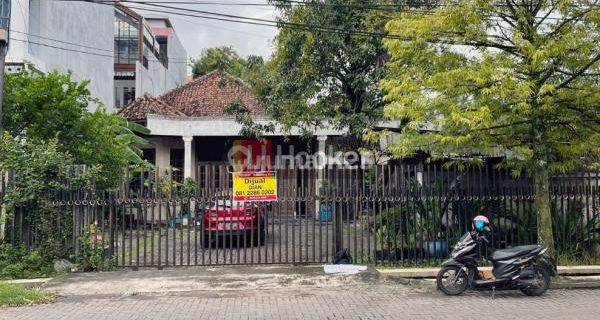 Rumah Lahan Parkir Luas Di Taman Beringin Cocok Untuk Usaha  Rumah di Taman Beringin, Semarang Tengah 1