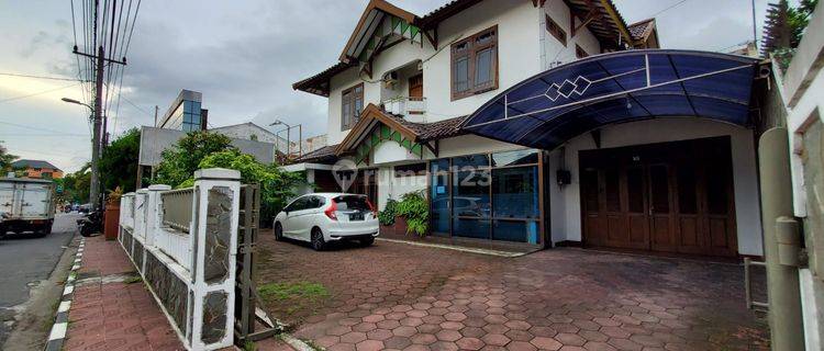 Rumah Mewah Dijual Dkt Tugu Jogja.NEGO SAMPAI DEAL  !! 1