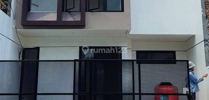 Rumah murah free biaya DP 0% dekat gerbang tol Cimanggis Cikeas Depok 1