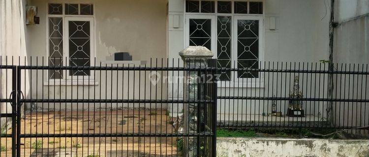 Dijual murah Rumah di Nusa Loka BSD 1