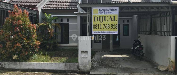 Rumah minimalis siap huni harga murah di Marpoyan Damai, Pekanbaru 1