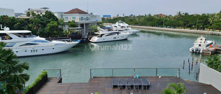 Di  Rumah Mewah Pantai Mutiara Kanal Jarang Ada & SHM 1