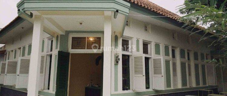 Rumah Bagus Semi Furnished Sertifikat Hak Milik Strategis Di Sayap Gatsu Bandung 1