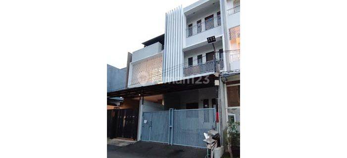 Rumah Full Renov Janur Asri Kelapa Gading Luas 6x18m2 1