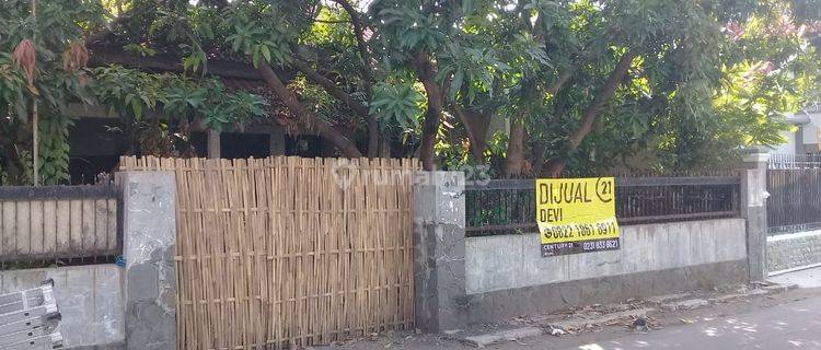 Rumah hitung tanah lokasi strategis 1