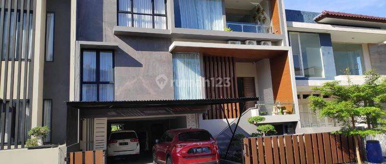 Smart Premium Home 3 lantai Full Furnished di cluster Montana Candi golf 1