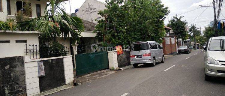 Di Jual Rumah Sangat Strategis di Mampang Jakarta Selatan 1