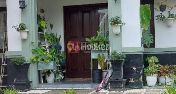 Rumah Full Furnished di Tatar Wangsakerta Kota Baru Parahyangan 1